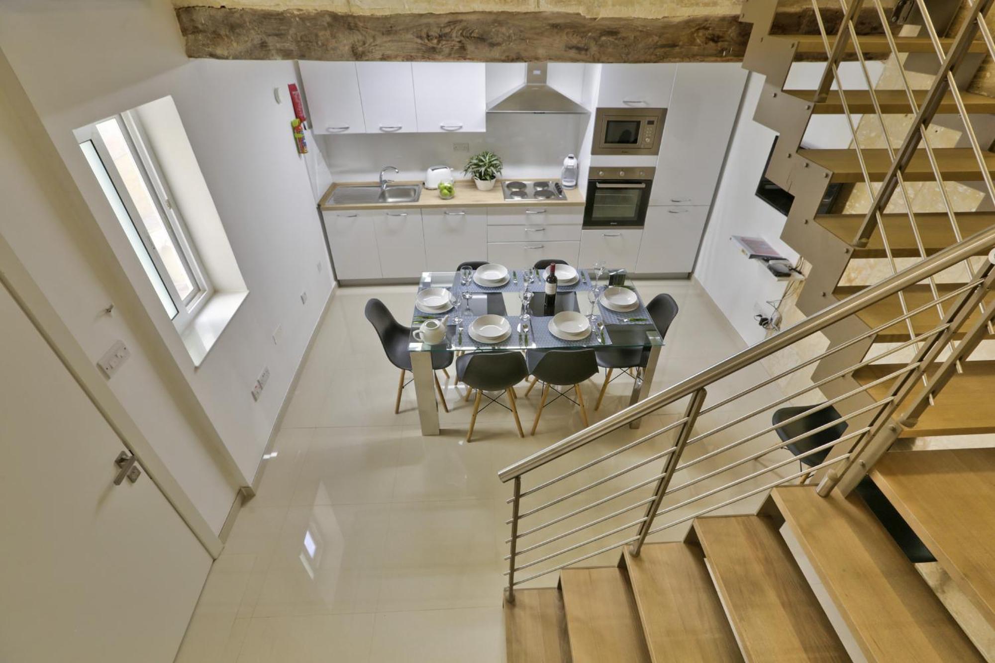 Exquisite 3-Bedroom Duplex Penthouse With Jacuzzi In Valletta Centre Exterior foto