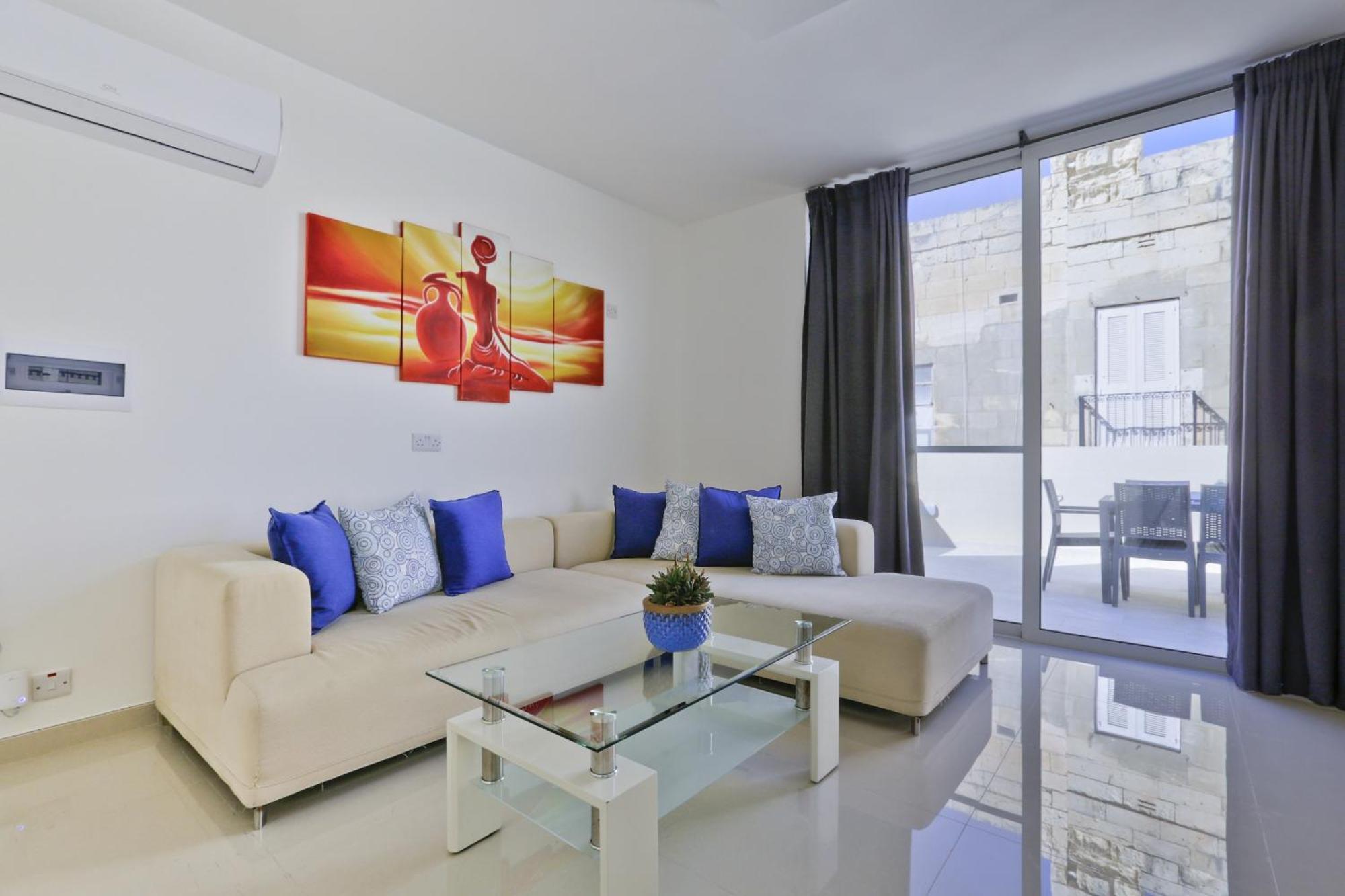 Exquisite 3-Bedroom Duplex Penthouse With Jacuzzi In Valletta Centre Exterior foto